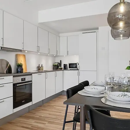 Well-equipped, Comfortable In The Middle Of C Apartament *
